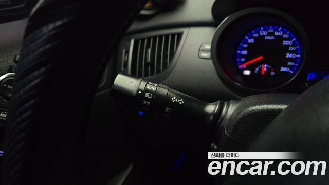 Hyundai Genesis 2010 — photo 16