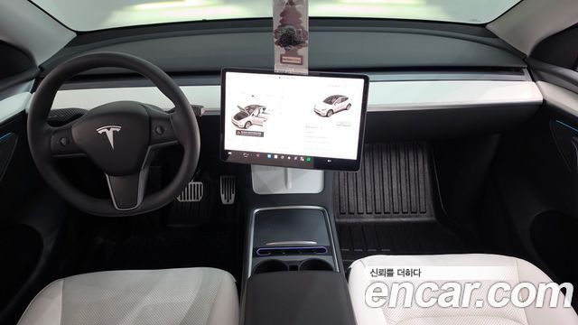 Tesla Model Y 2024 — photo 10