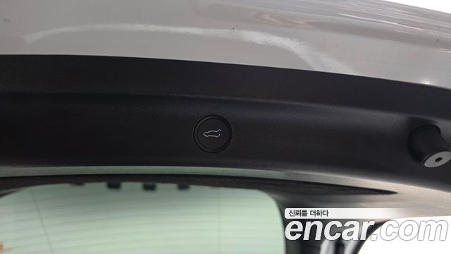 Tesla Model Y 2024 — photo 22