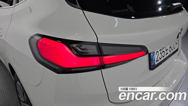 BMW 2-Series 2024 — photo 9