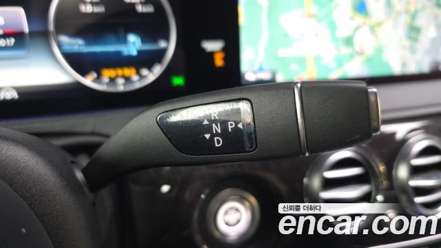 Mercedes-Benz S-Class 2020 — photo 12