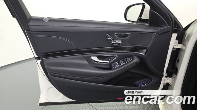 Mercedes-Benz S-Class 2020 — photo 14