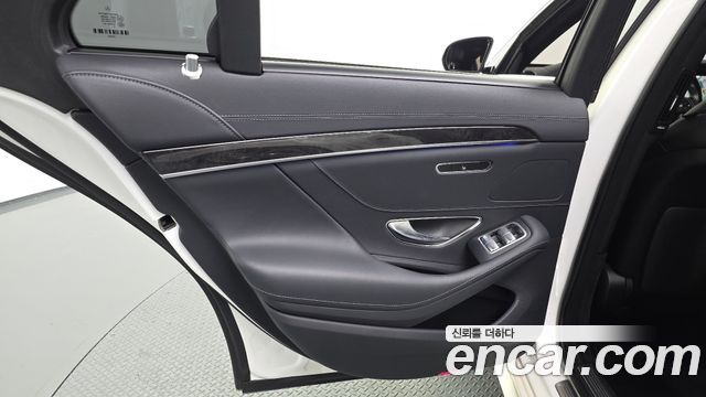 Mercedes-Benz S-Class 2020 — photo 15