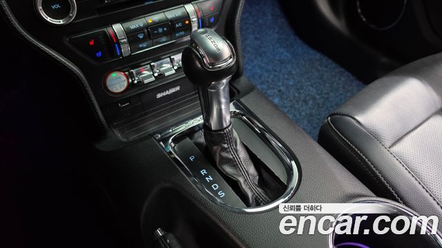 Ford Mustang 2016 — photo 9