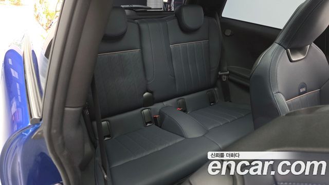 Mini Cooper 2025 — photo 17