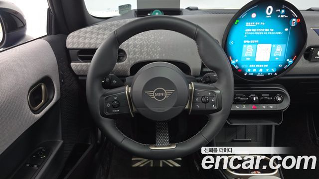 Mini Cooper 2025 — photo 18