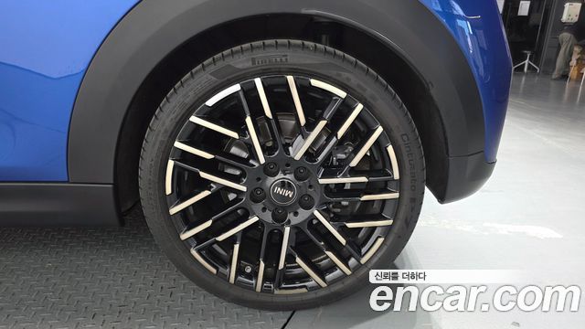 Mini Cooper 2025 — photo 7