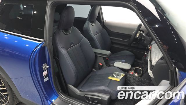 Mini Cooper 2025 — photo 16
