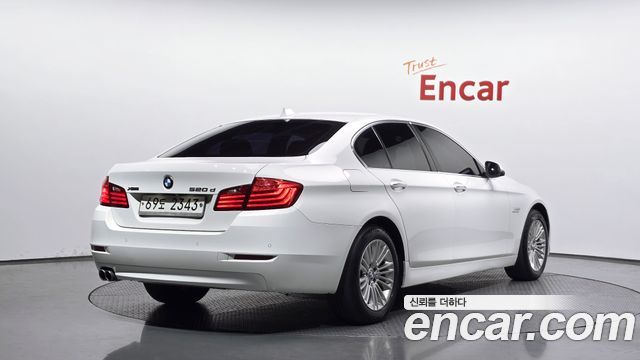 BMW 5-Series 2014 — photo 2