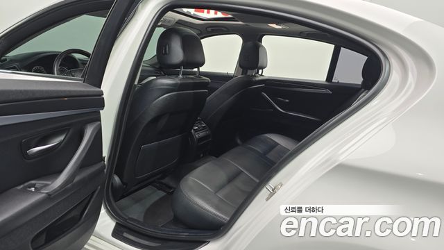 BMW 5-Series 2014 — photo 11
