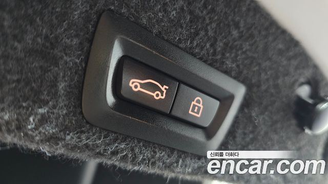 BMW 5-Series 2014 — photo 20