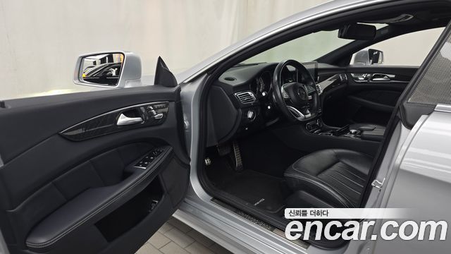 Mercedes-Benz CLS-Class 2015 — photo 10