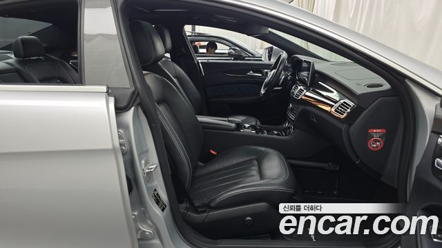 Mercedes-Benz CLS-Class 2015 — photo 11