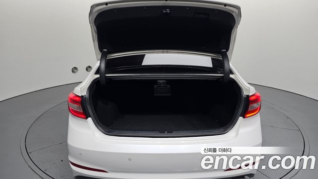 Hyundai Sonata 2017 — photo 25