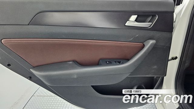 Hyundai Sonata 2017 — photo 15
