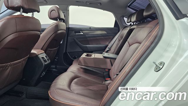 Hyundai Sonata 2017 — photo 16