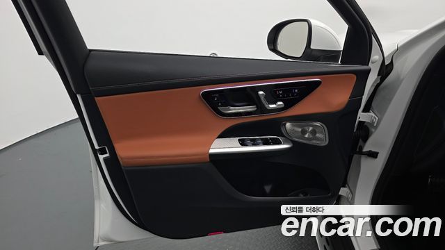 Mercedes-Benz GLC-Class 2024 — photo 14