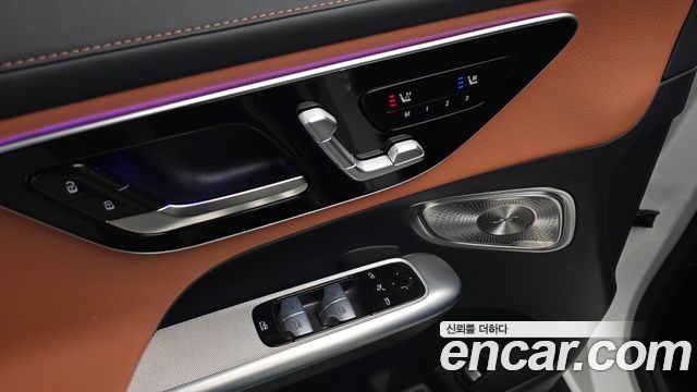Mercedes-Benz GLC-Class 2024 — photo 29