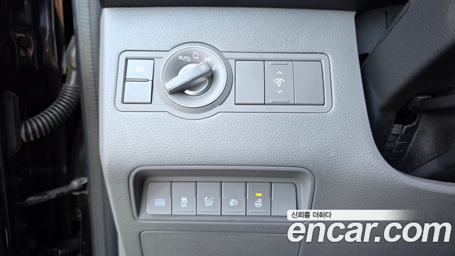 Hyundai Solati 2023 — photo 22
