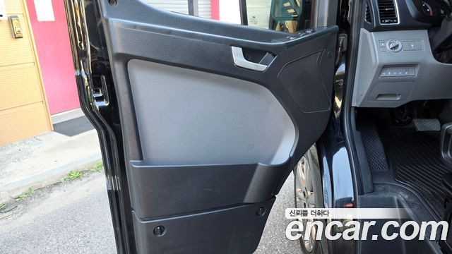 Hyundai Solati 2023 — photo 15