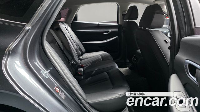 Hyundai Sonata 2020 — photo 17
