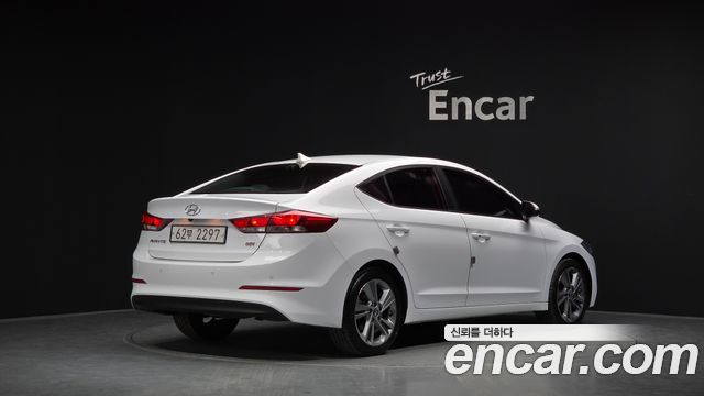 Hyundai AVANTE 2017 — photo 2