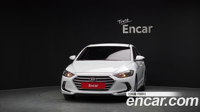 Hyundai AVANTE 2017 — photo 3