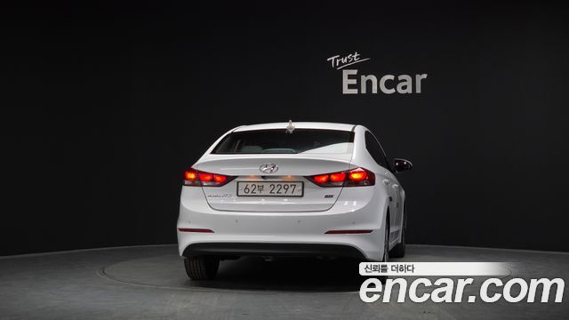 Hyundai AVANTE 2017 — photo 4