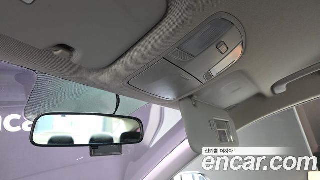 Hyundai AVANTE 2017 — photo 23