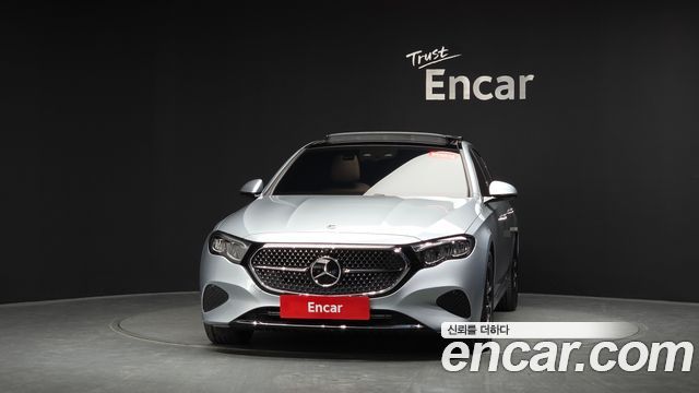 Mercedes-Benz E-Class 2025 — photo 3