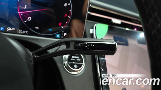 Mercedes-Benz E-Class 2025 — photo 12