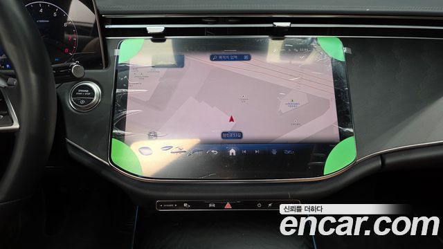 Mercedes-Benz E-Class 2025 — photo 20