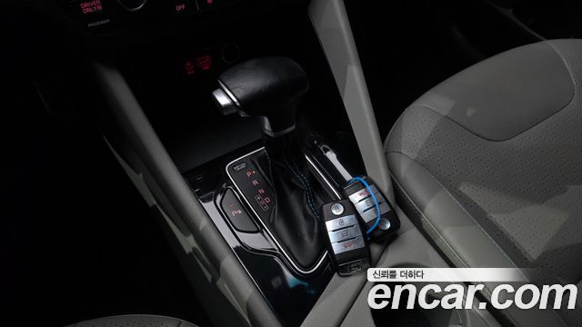 Kia Niro 2018 — photo 9
