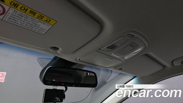 Kia Niro 2018 — photo 18