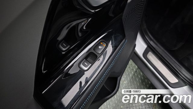 Kia Niro 2018 — photo 19