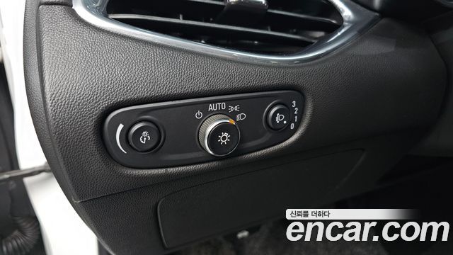 Chevrolet Korea Malibu 2018 — photo 24