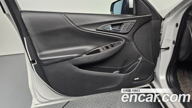 Chevrolet Korea Malibu 2018 — photo 14