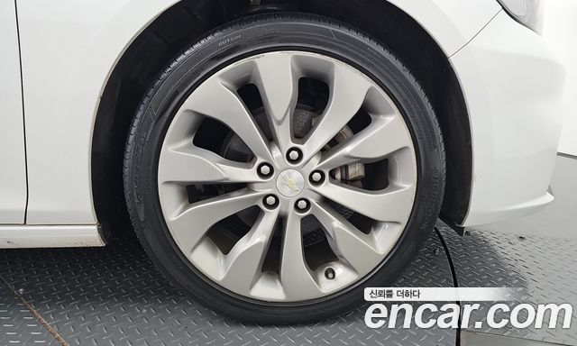 Chevrolet Korea Malibu 2018 — photo 33