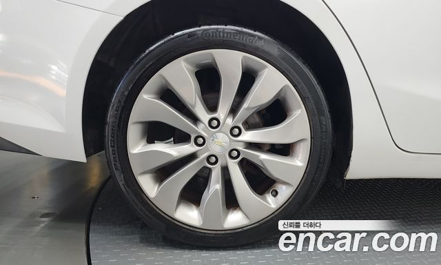 Chevrolet Korea Malibu 2018 — photo 34