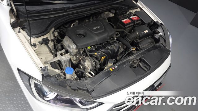 Hyundai AVANTE 2016 — photo 6