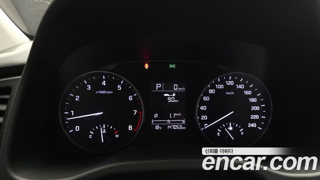 Hyundai AVANTE 2016 — photo 11