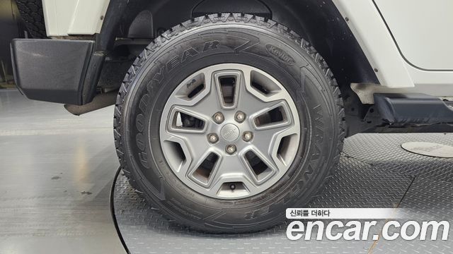 Jeep Wrangler 2016 — photo 5