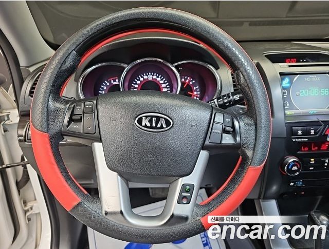 Kia Sorento 2012 — photo 8