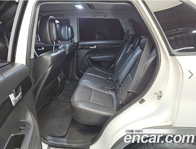 Kia Sorento 2012 — photo 11