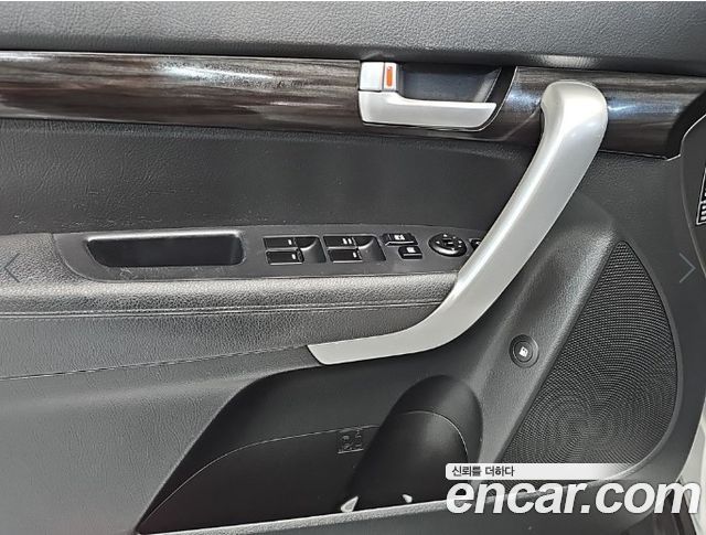 Kia Sorento 2012 — photo 16