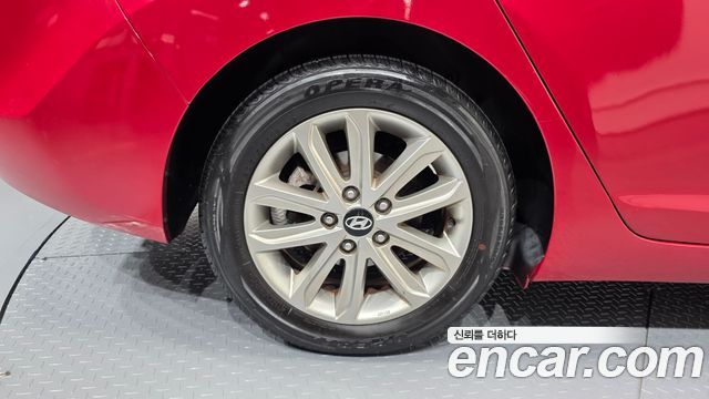 Hyundai AVANTE 2014 — photo 5