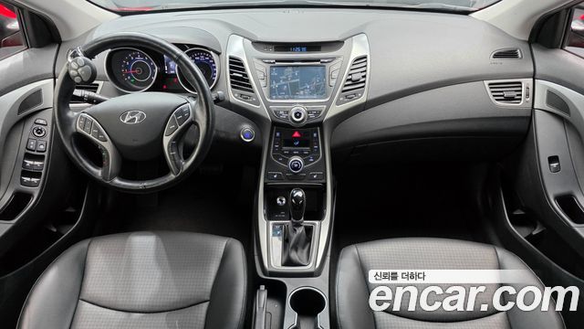 Hyundai AVANTE 2014 — photo 10