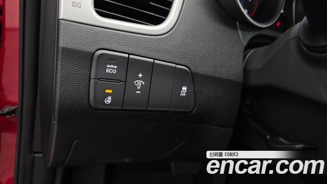 Hyundai AVANTE 2014 — photo 25