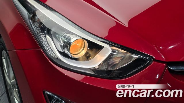 Hyundai AVANTE 2014 — photo 8