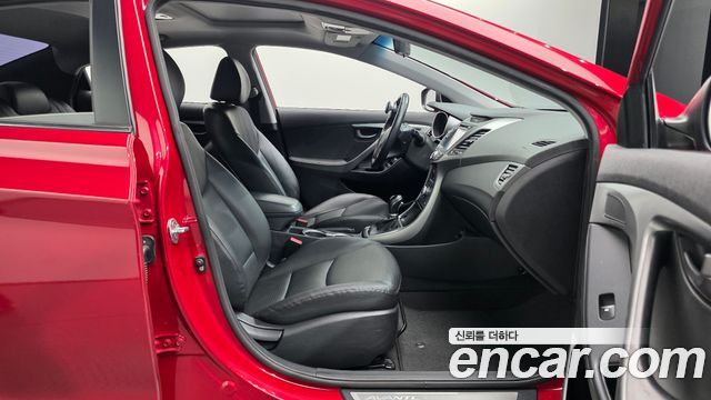 Hyundai AVANTE 2014 — photo 16